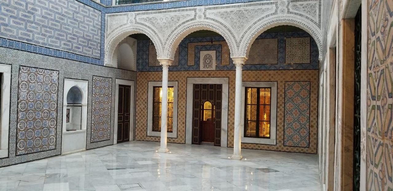 Palais Bayram Hotel Tunis Exterior photo